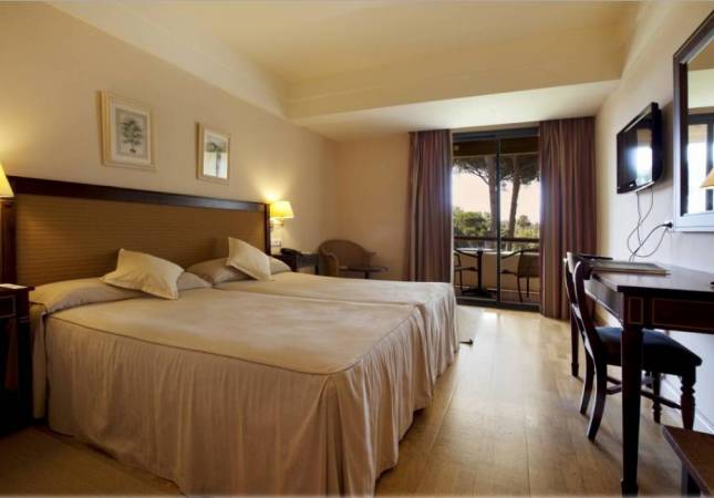 Las mejores habitaciones en Hotel Guadacorte Park. El entorno más romántico con nuestra oferta en Cadiz